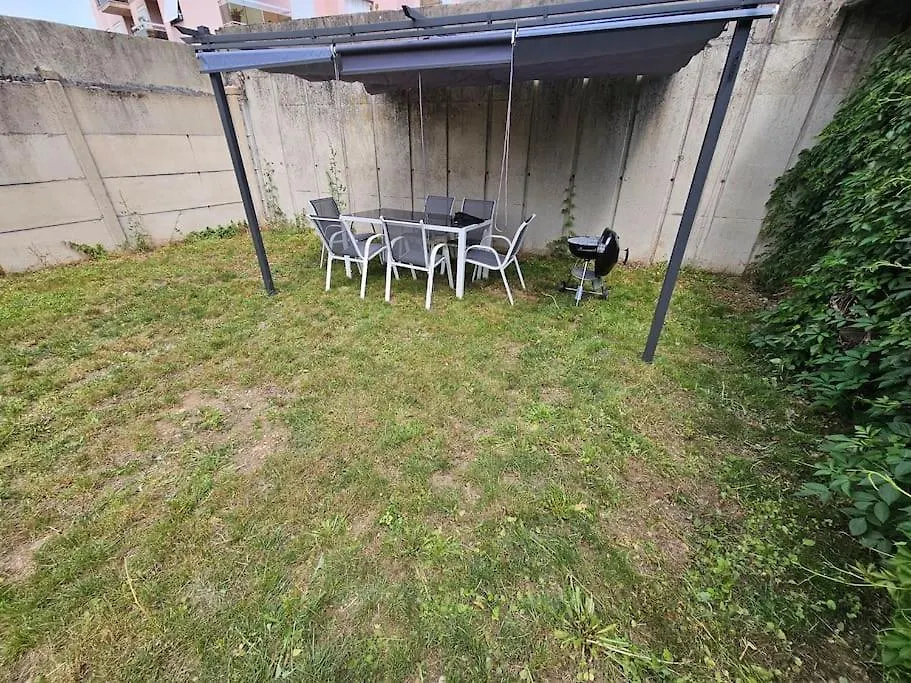 Appartement Le 14B à Saint-Priest  Saint-Priest (Rhone)